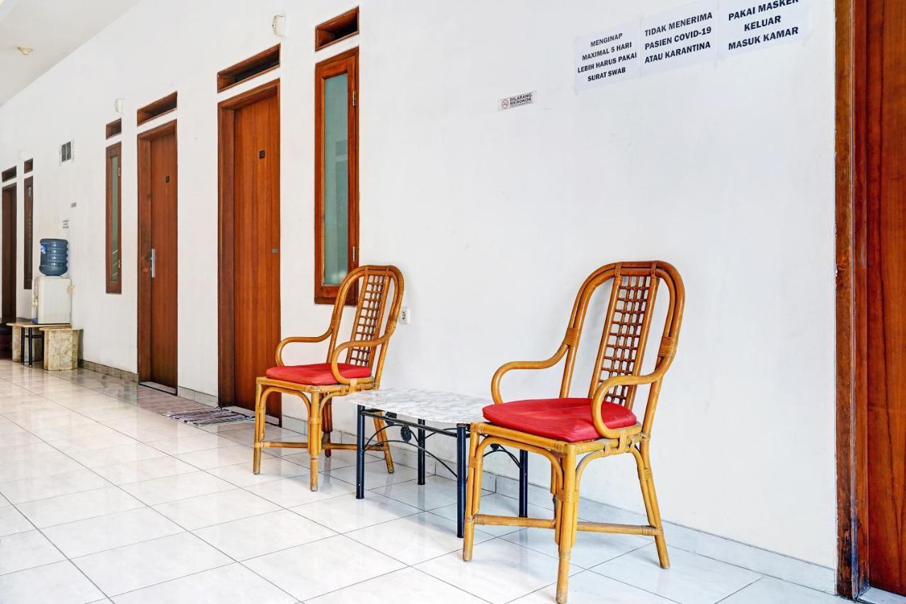 Oyo 1932 Srimahi Residence Μπαντούνγκ Εξωτερικό φωτογραφία