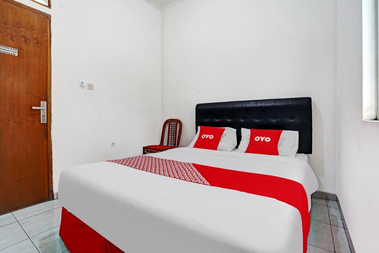 Oyo 1932 Srimahi Residence Μπαντούνγκ Εξωτερικό φωτογραφία