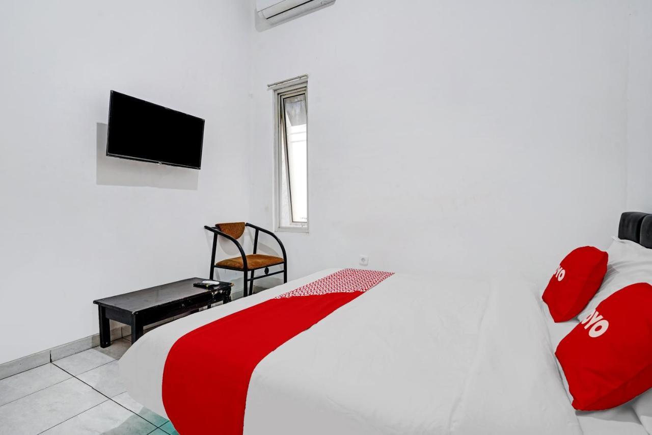 Oyo 1932 Srimahi Residence Μπαντούνγκ Εξωτερικό φωτογραφία