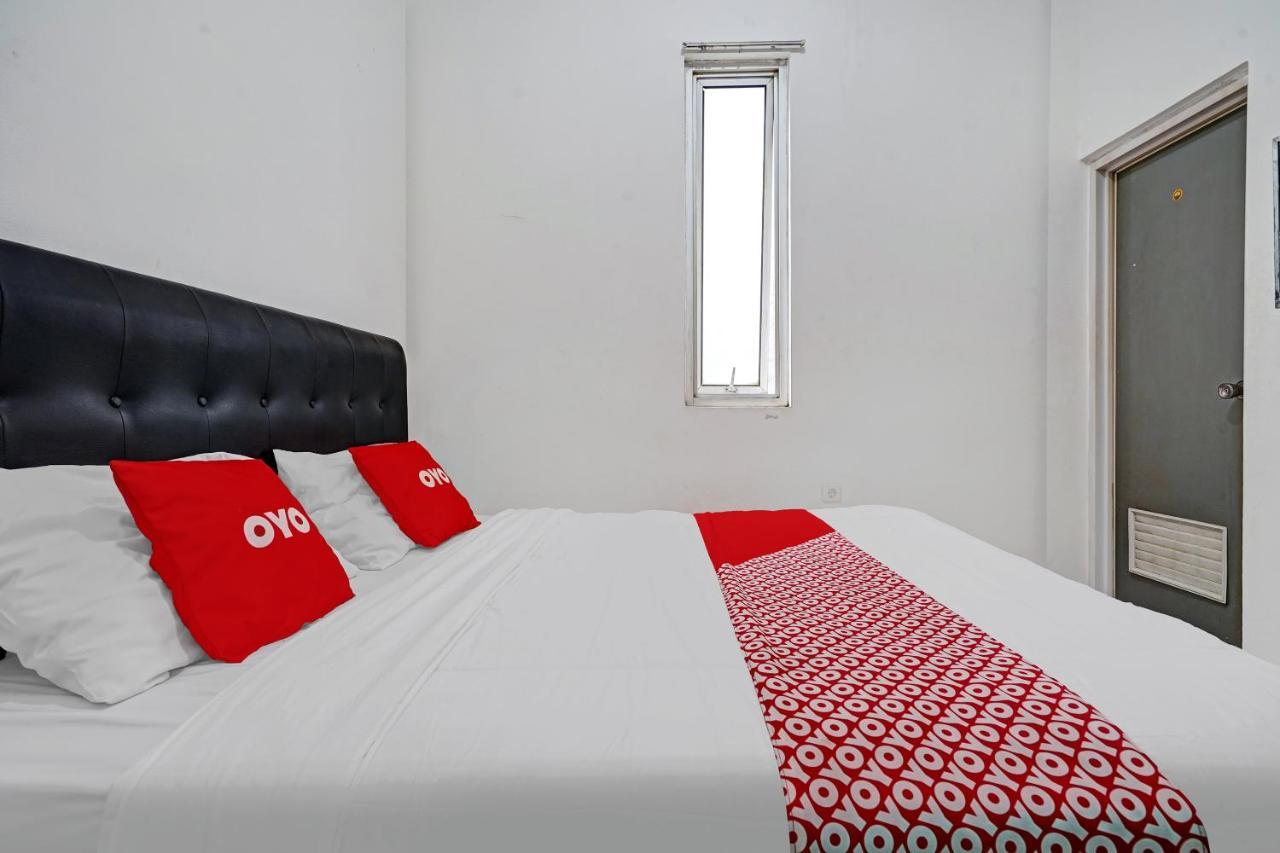 Oyo 1932 Srimahi Residence Μπαντούνγκ Εξωτερικό φωτογραφία